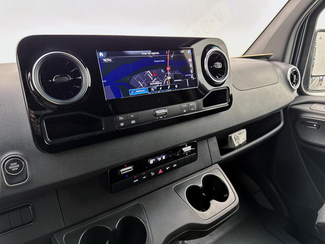 Mercedes-Benz SPRINTER 319 1.9 CDI 366 L2H2 24 Maanden Certified Garantie 9G-Automaat Nieuw BPM Vrij LED Navigatie Achteruitrijcamera