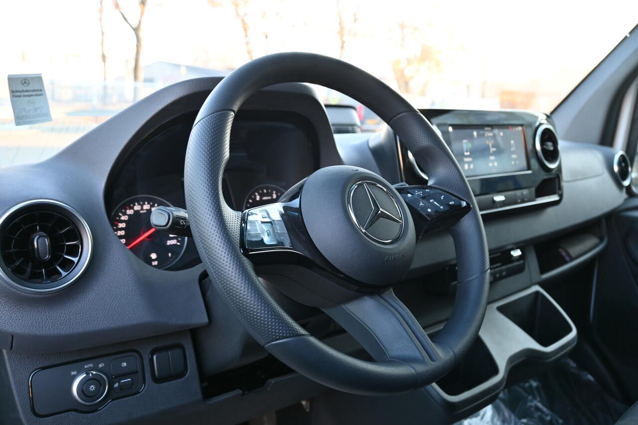 Mercedes-Benz SPRINTER 317 CDI Bakwagen met laadklep Smartphone integratie pakket, LED Laadbak met laadklep, zijdeur