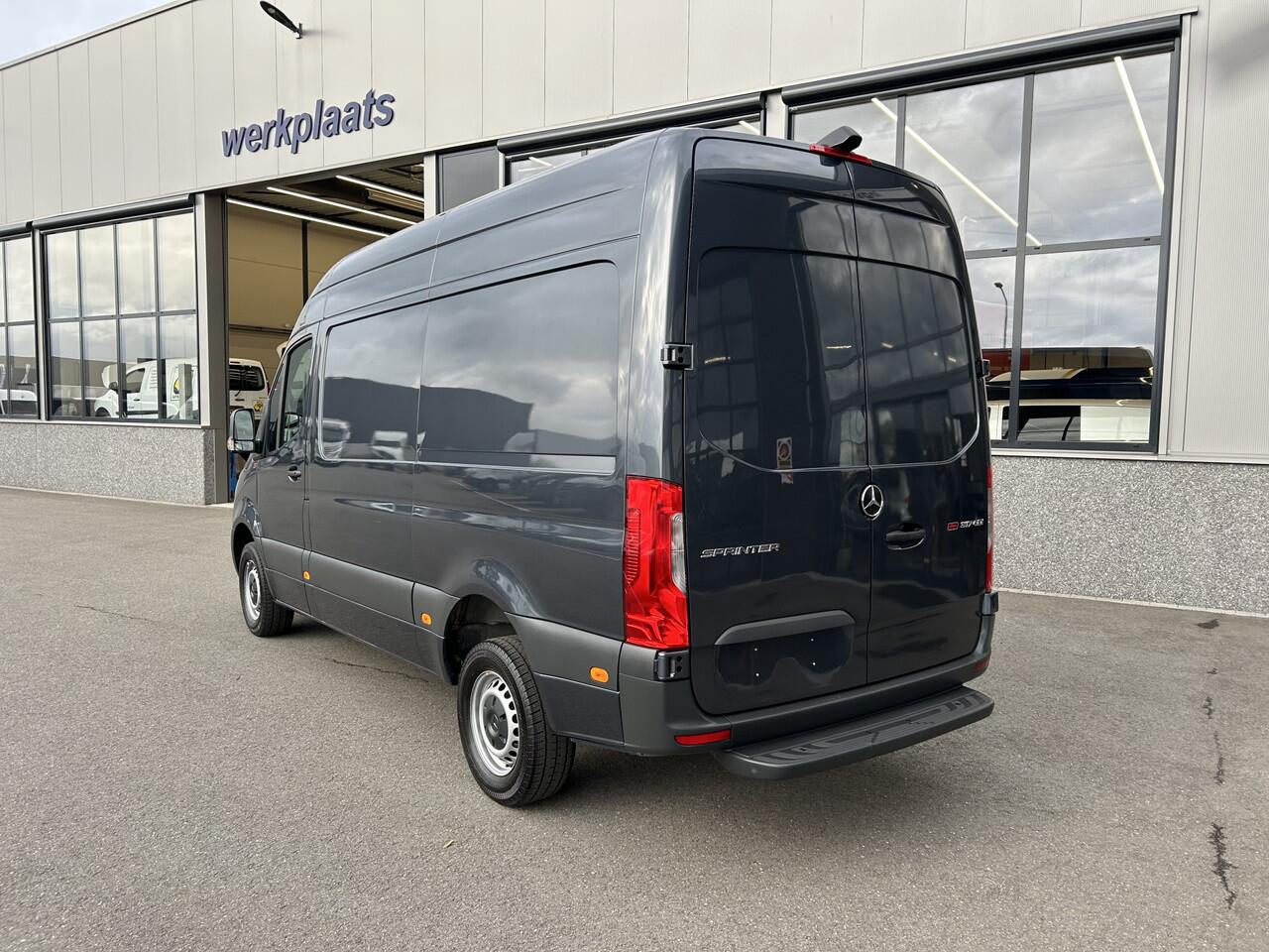 Mercedes-Benz SPRINTER 317 CDI L2 H2 MBUX / Camera / Carplay navigatie / Cruise control / Airco