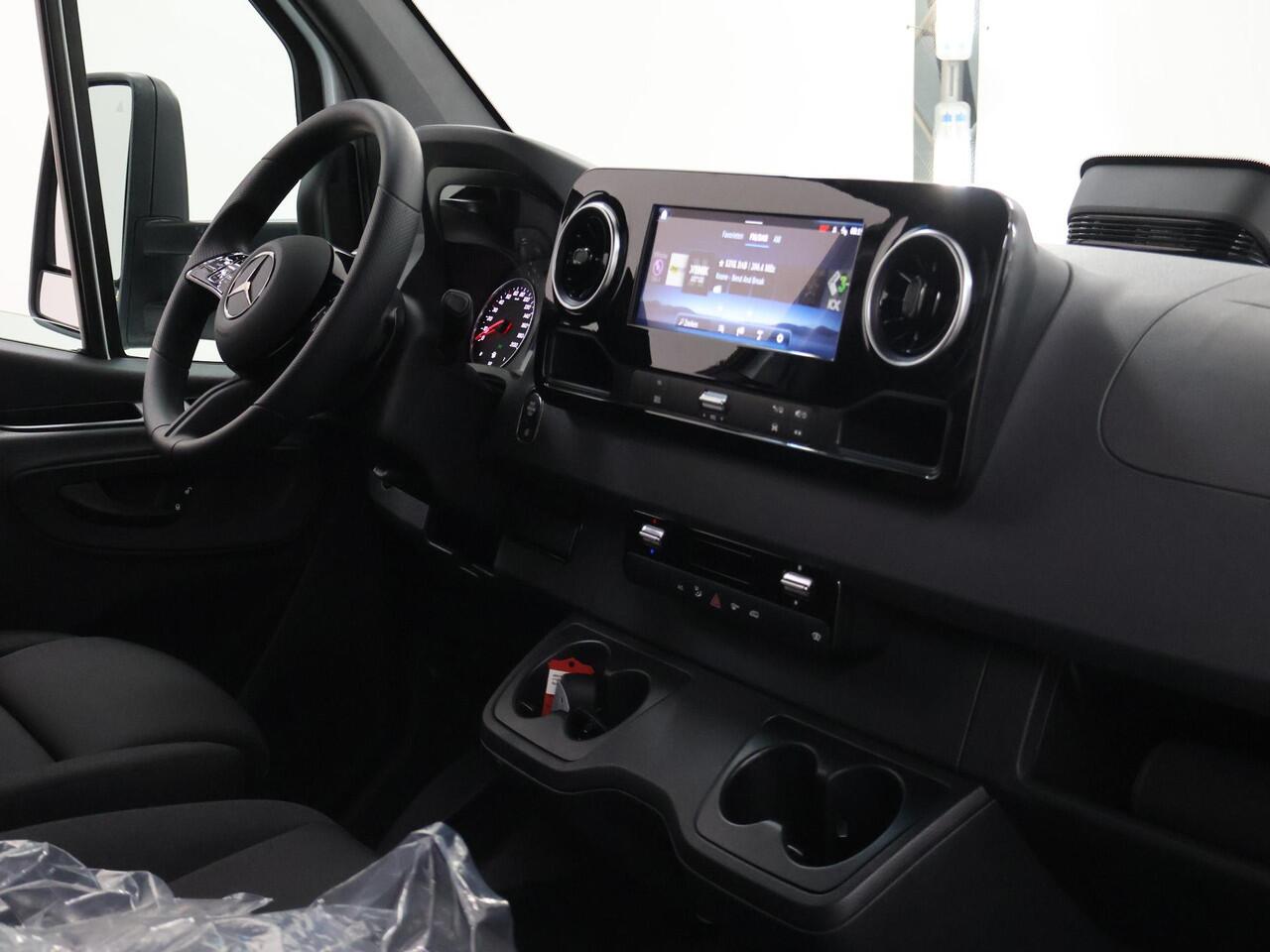 Mercedes-Benz SPRINTER 317 CDI L3 Chassis RWD Pro | 2024 Registratie | 3500 KG Trekhaak | 10.25 "MBUX Navigatiesysteem |