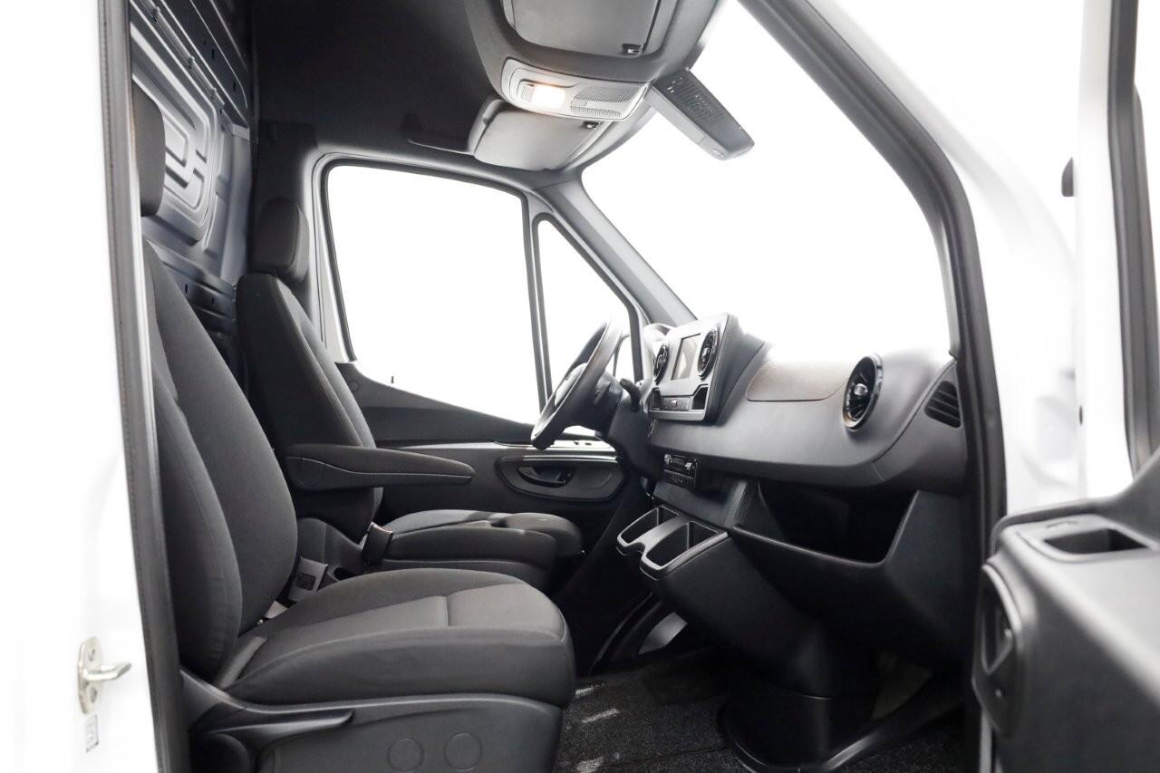 Mercedes-Benz SPRINTER 215 CDI 150pk L2H2 9G Automaat Airco/CarPlay 12-2022