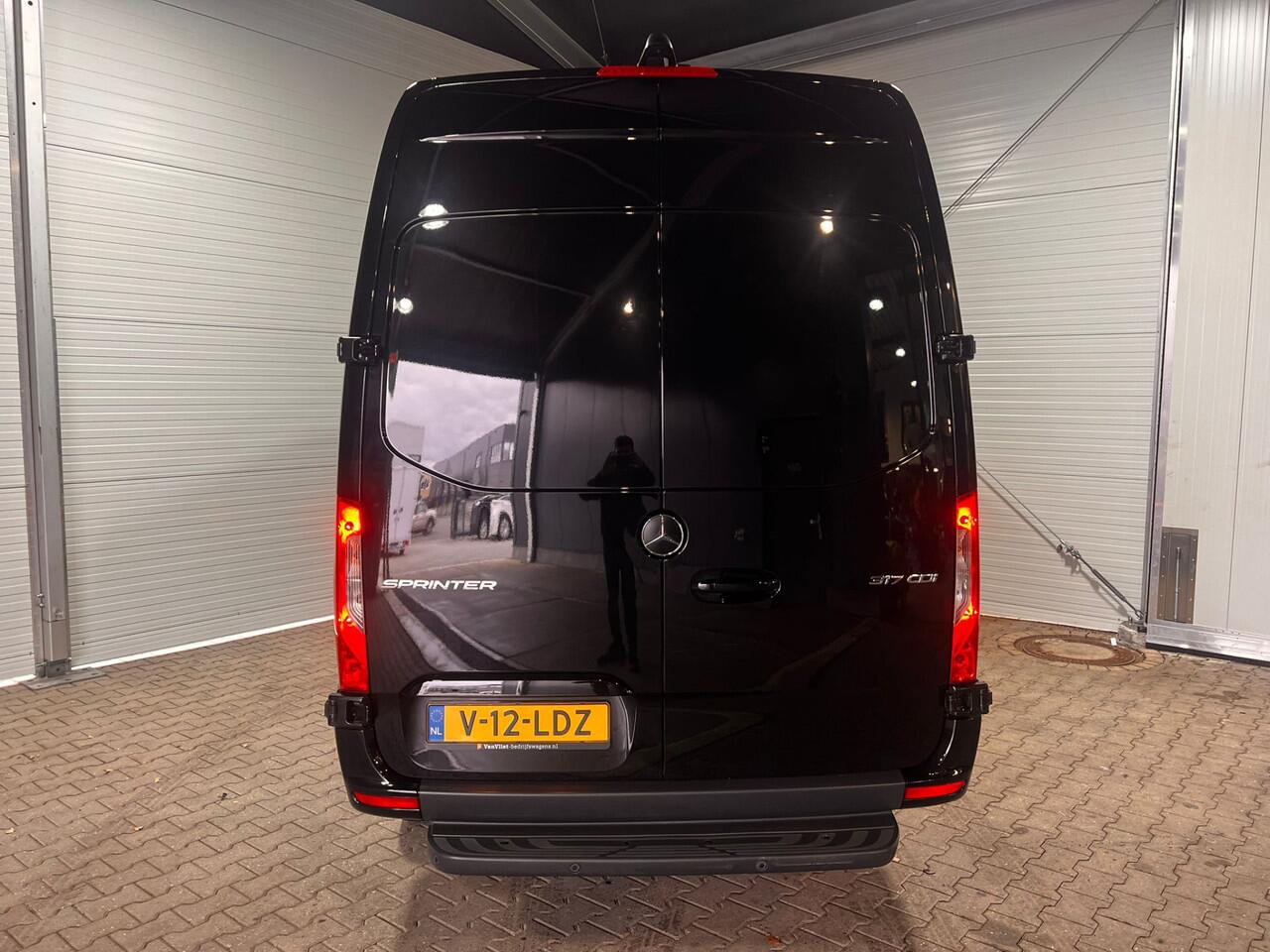 Mercedes-Benz SPRINTER 317 1.9 CDI L2H2 RWD VVB409 zoals getoond BPM vrij! Benut nu nog uw voordeel!