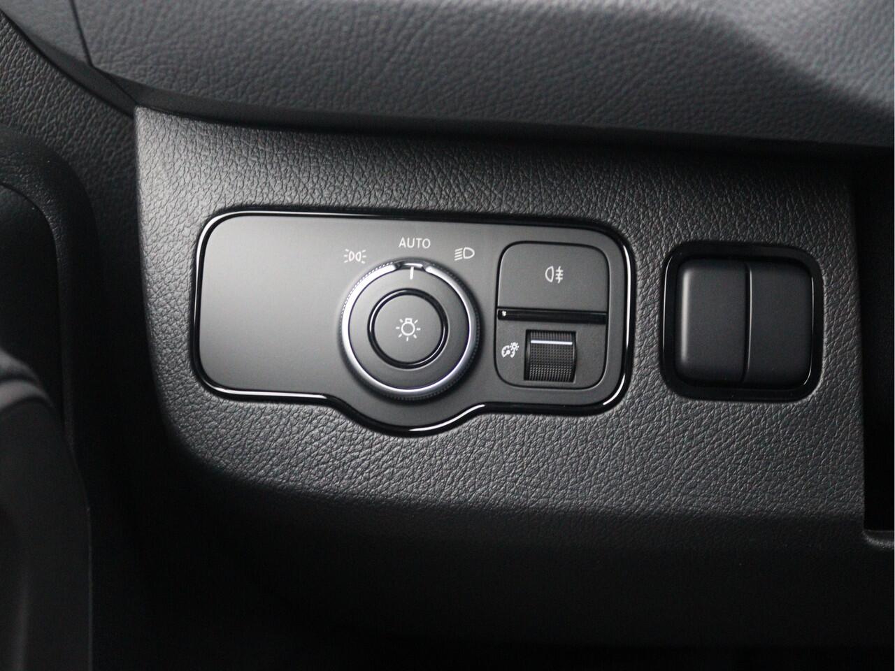 Mercedes-Benz SPRINTER 317 CDI L2H2 Select | AIRCO/CRUISE/CAMERA/3.500 KG AHW | Certified