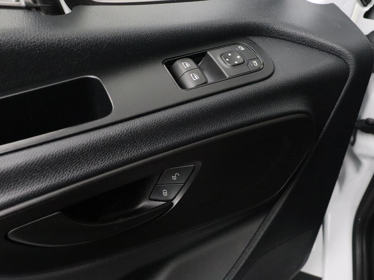 Mercedes-Benz SPRINTER 315CDI L2H2 | Mbux Touchscreen Camera | Betimmering | Airco | Cruise | 3-Persoons