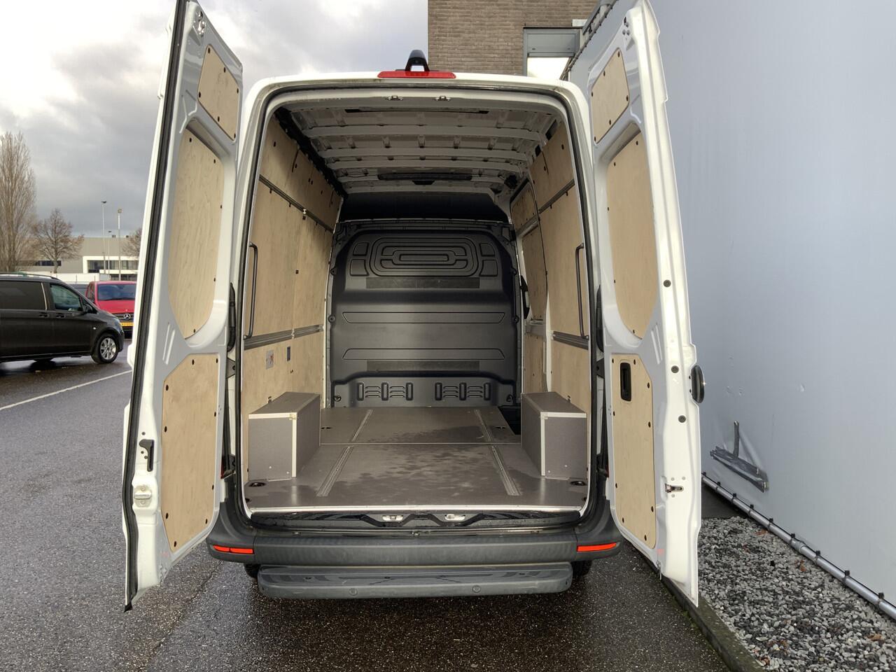 Mercedes-Benz SPRINTER 317 1.9 CDI L2H2 RWD Cruise Airco 3 Zits Camera 360MBUX0 gr. Euro 6