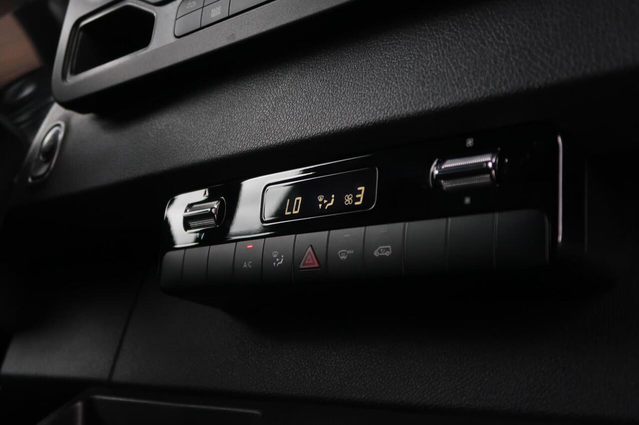 Mercedes-Benz SPRINTER 317 CDI L2H2 AUT/ CAMERA/ MBUX/ CRUISE/ AIRCO