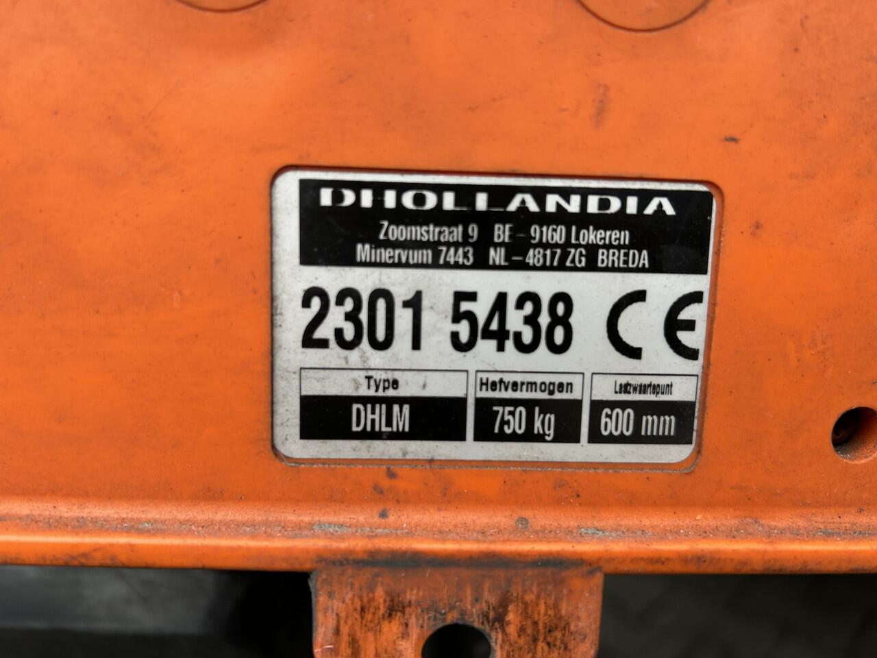 Mercedes-Benz SPRINTER 515 1.9 CDI / 126 dkm / Box 4.4 mtr / Laadklep / APK 07-26