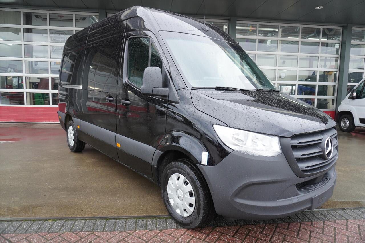Mercedes-Benz SPRINTER 317 CDI 170PK L2H2 Pro automaat Trekhaak 3.500KG Nr. V037 | Climate | Cruise | Apple Cp- Android auto | Blis | Camera