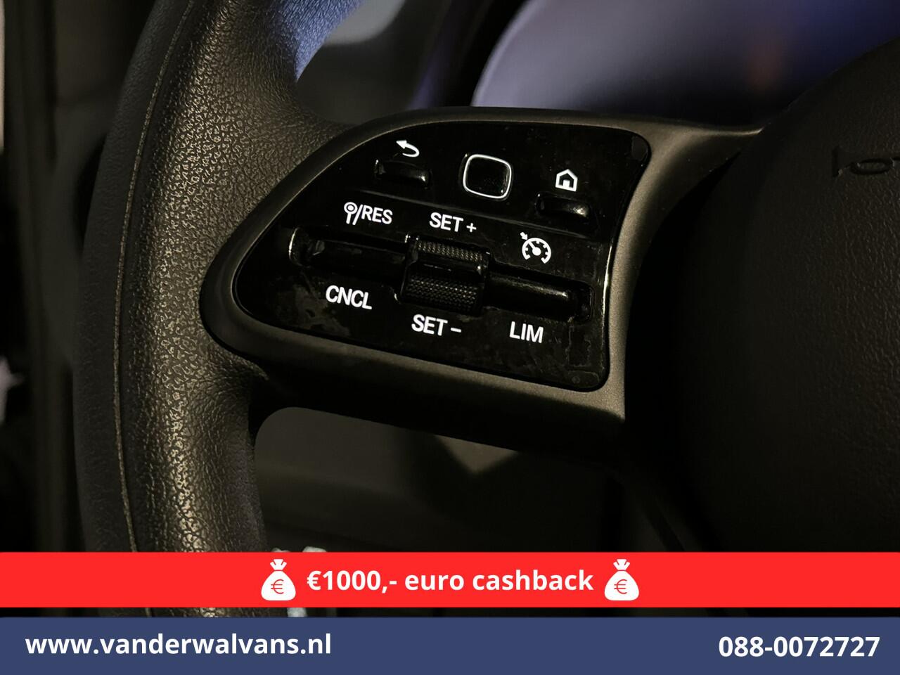 Mercedes-Benz SPRINTER 317 CDI 170pk L3H2 Euro6 Airco | Camera | Apple Carplay | Android Auto Cruisecontrol, Parkeersensoren, Stoelverwarming, Bijrijdersbank, MBUX