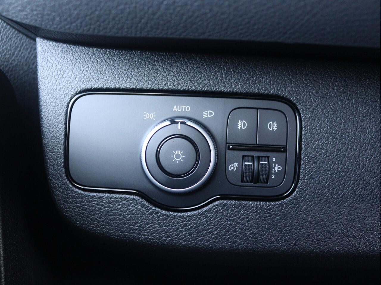 Mercedes-Benz SPRINTER 317 CDI L2H2 Pro | AIRCO/CAMERA/CRUISE/3.500KG AHW | Certified