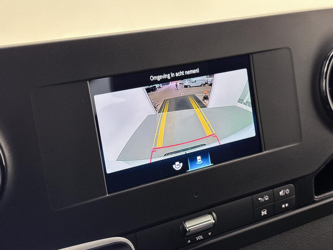 Mercedes-Benz SPRINTER 311 L2H2 Automaat Achteruitrijcamera Apple Carplay/Android Auto Betimmering Airco