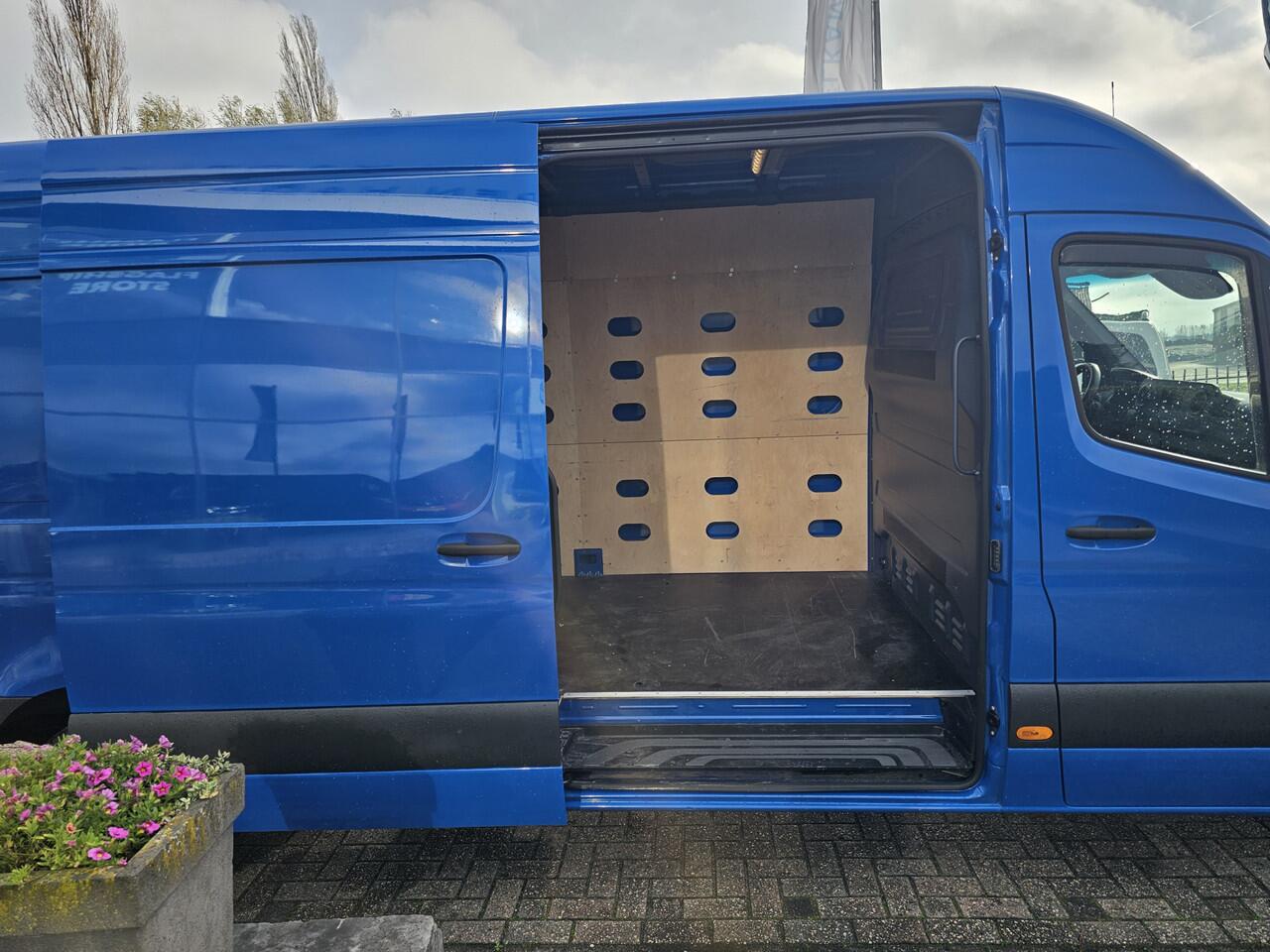 Mercedes-Benz SPRINTER 315 CDI L3-H2 Automaat * Navi * Camera * Chauffeursstoel *