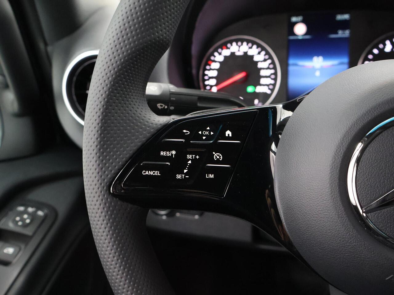 Mercedes-Benz SPRINTER 315 | Aut. | L2 H2 | RWD | PRO | 3500 KG. AHW | Airco | Cruise Control | 3500 KG. AHW | Carplay / Android Auto | Dodehoekassistent | Lane-Assist | Multifunctioneel Stuurwiel | 3-zits |