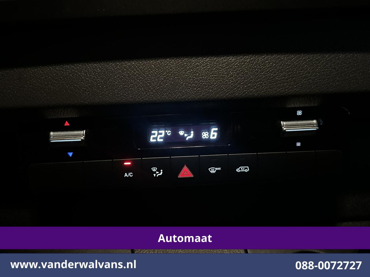 Mercedes-Benz SPRINTER 317 CDI 170pk 9G-Tronic Automaat L2H2 Euro6 Airco | Navigatie | Camera | 3500kg Trekhaak Apple Carplay, Cruisecontrol, Android Auto, Parkeersensoren, Bijrijdersbank