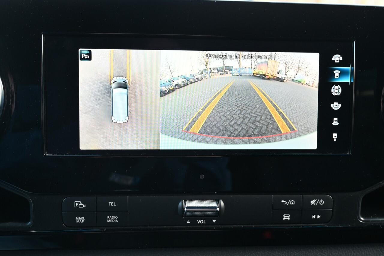 Mercedes-Benz SPRINTER 319 CDI 4x4 L2H2 AWD Draaistoelen, MBUX 10.25 met 360 graden camera, LED, Etc.