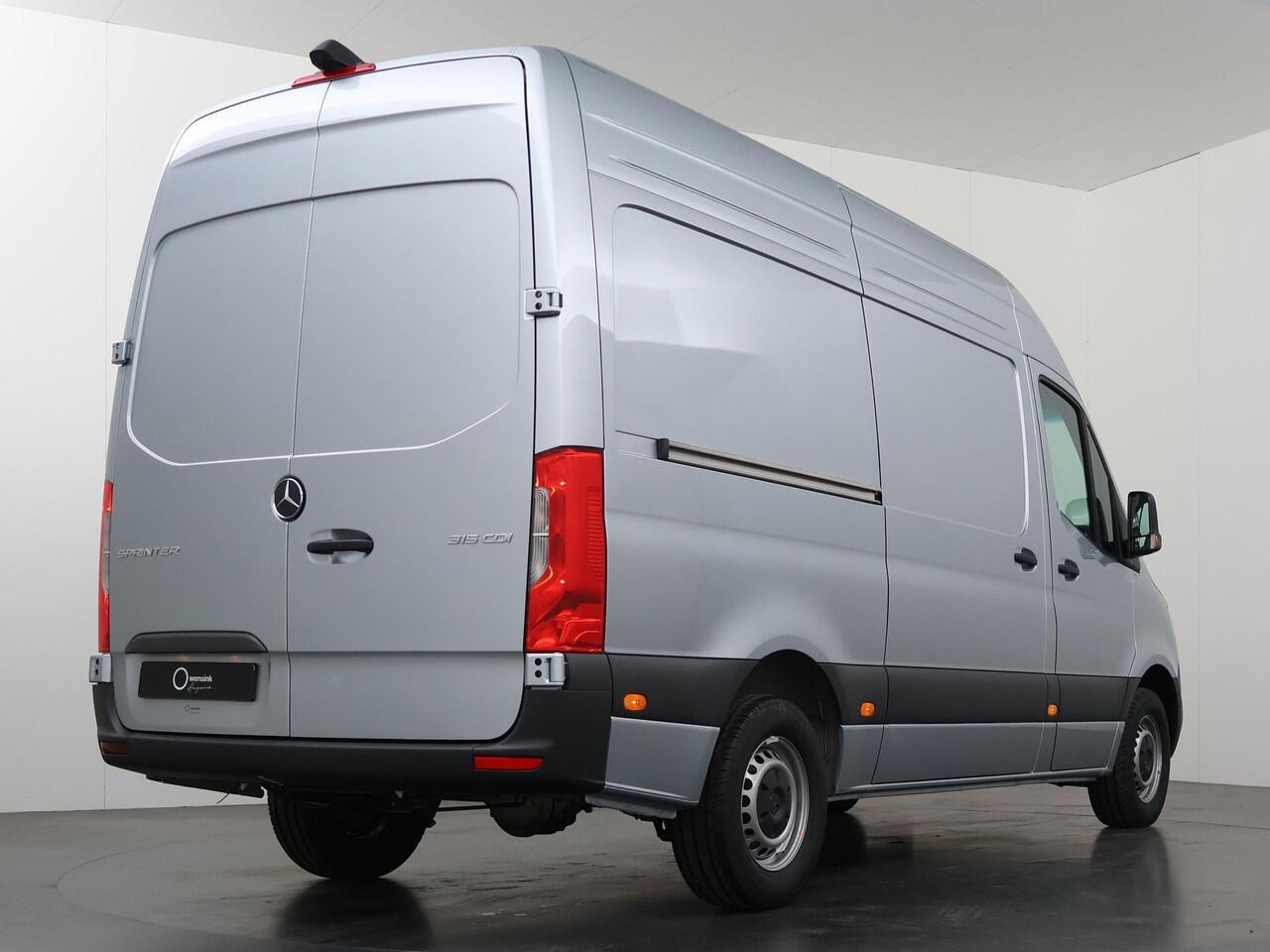 Mercedes-Benz SPRINTER 315 CDI | L2 H2 | RWD | Aut. | PRO | BPM VRIJ! | AIRCO | CRUISE | 3500 KG AHW | CARPLAY | ANDROID AUTO | DODEHOEKASSISTENT | METALLIC | SPOORASSISTENT | MULTIFUNCTIONEELSTUURWIEL