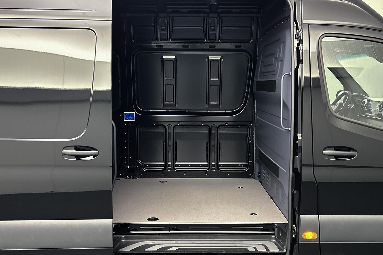 Mercedes-Benz SPRINTER 319 1.9 CDI L2H2 RWD Automaat | Adaptief cruise control | LED | Navigatie | Stoelverwarming