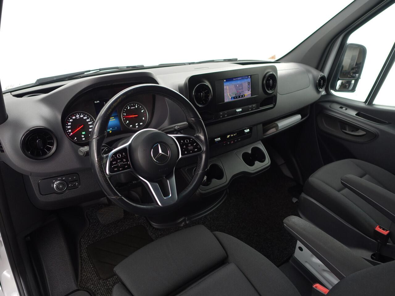 Mercedes-Benz SPRINTER 319 3.0 V6 CDI 191pk L2H2 Aut- CarPlay, Stoelverwarming, Camera, Comfort Interieur, Inrichting