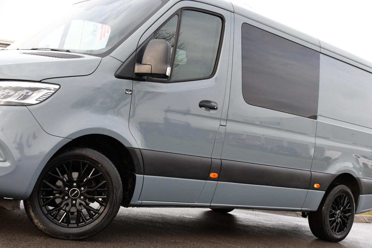 Mercedes-Benz SPRINTER 317 1.9 CDI L2H1 DC RWD AMG Edition Camera, Cruise, Carplay, 170pk, Automaat, LED, Stoelverwarming, NAVI, Multimedia, Uniek! Dubbel Cabine