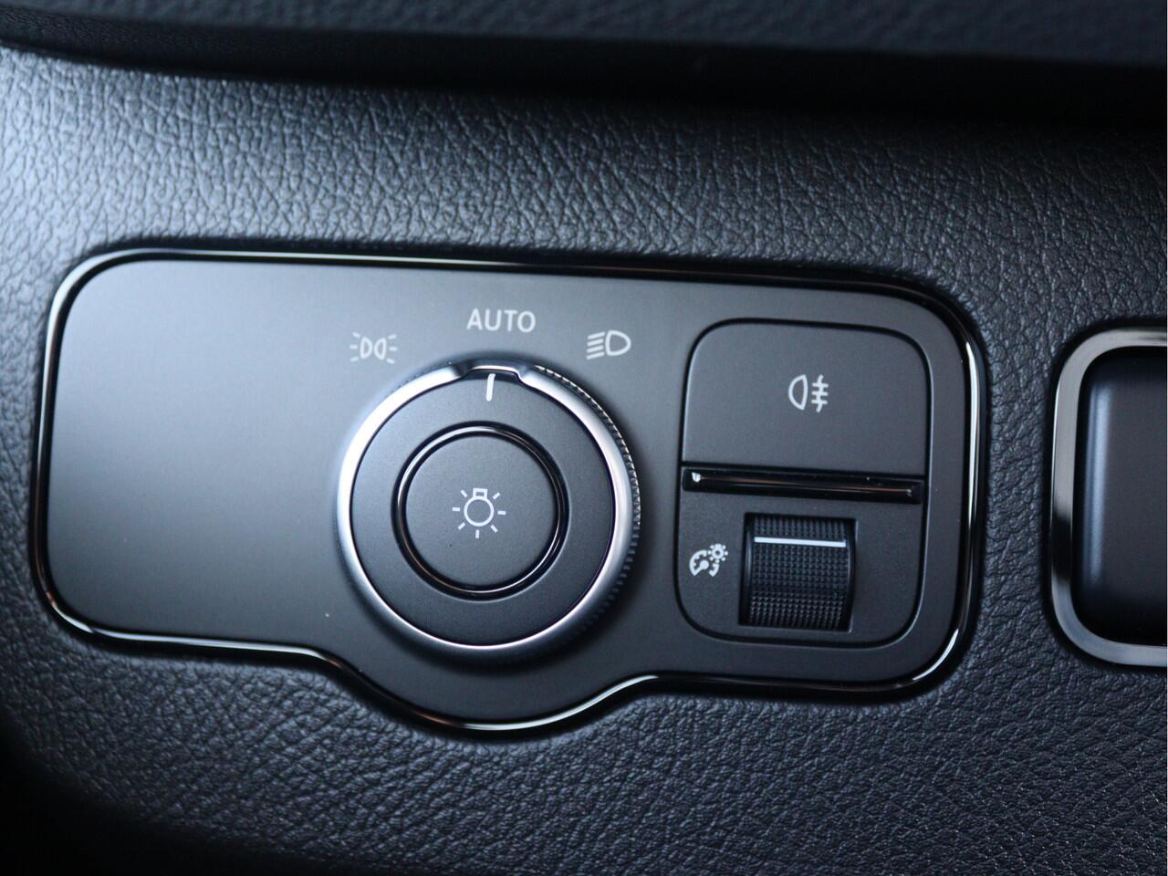 Mercedes-Benz SPRINTER 317 CDI L2H2 Select | AIRCO/CRUISE/CAMERA/3.500 KG AHW | Certified