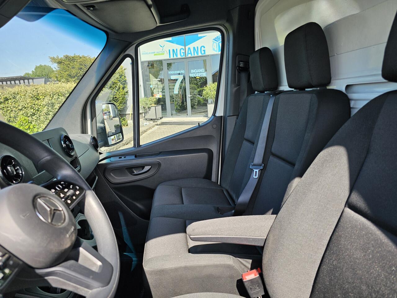 Mercedes-Benz SPRINTER 315 CDI L3 Automaat Bakwagen met Laadklep * Camera * NAP *