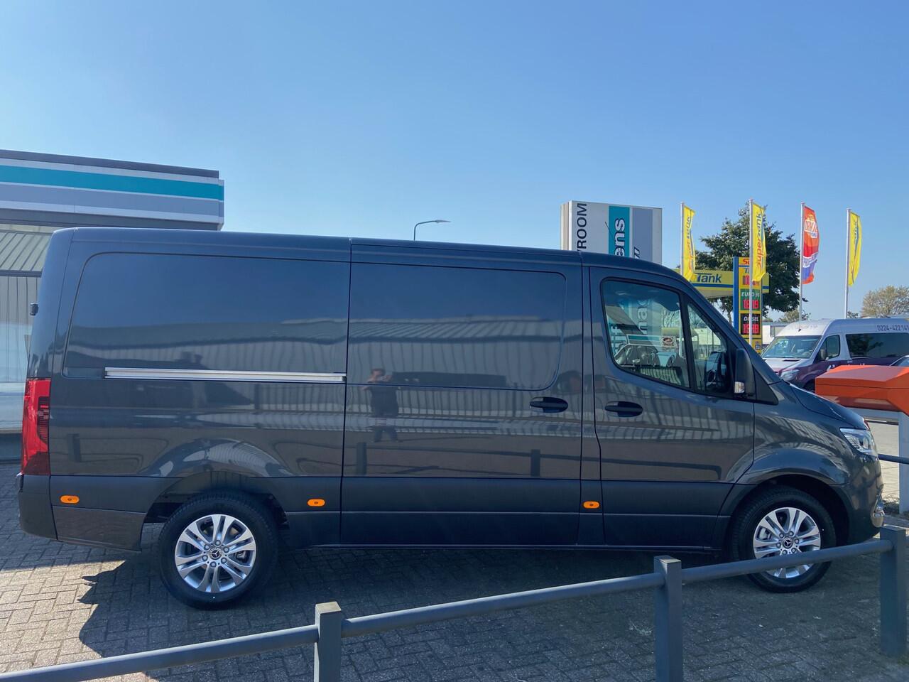 Mercedes-Benz SPRINTER 319 CDI L2H1 Facelift | DIStronic | 3.5T Trekhaak | 360° Camera | LED | Gev. Stoel