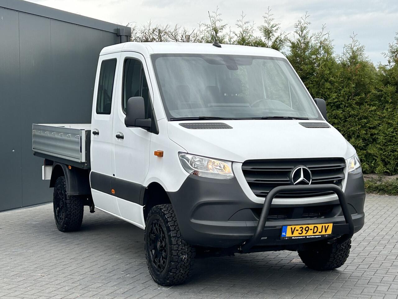 Mercedes-Benz SPRINTER 314 CDI 4X4 / PICK-UP / DOKA / DUBBEL CABINE / AIRCO / CRUISE / APPLE CARPLAY / 6 PERSOONS / ZEER NETJES