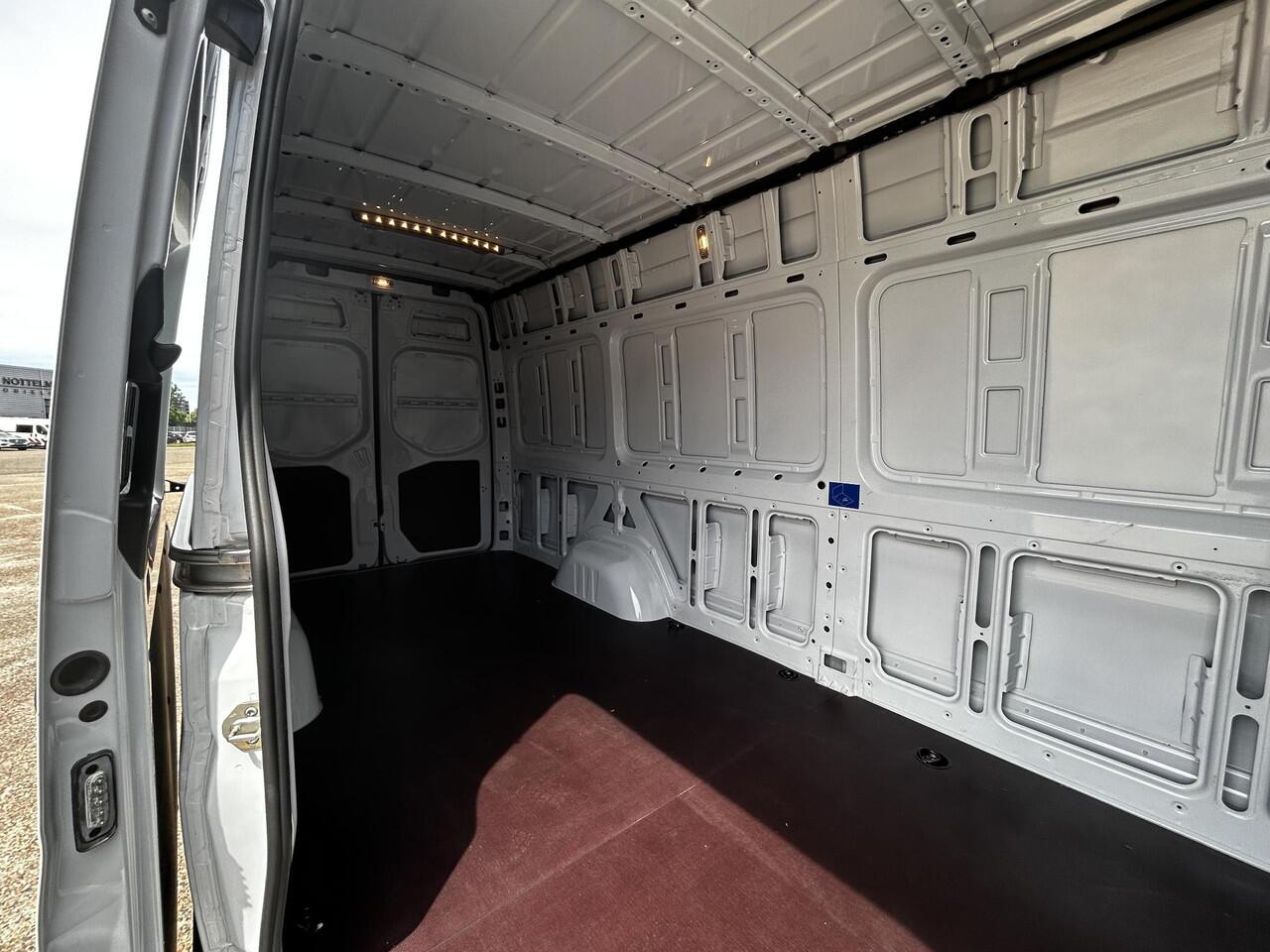 Mercedes-Benz SPRINTER 317 CDI L3/H2 | Airco | Cruise control | Navi