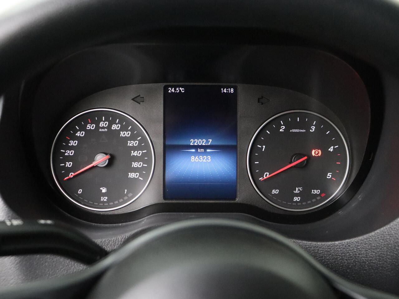 Mercedes-Benz SPRINTER 315CDI L2H2 | Mbux Touchscreen Camera | Betimmering | Airco | Cruise | 3-Persoons