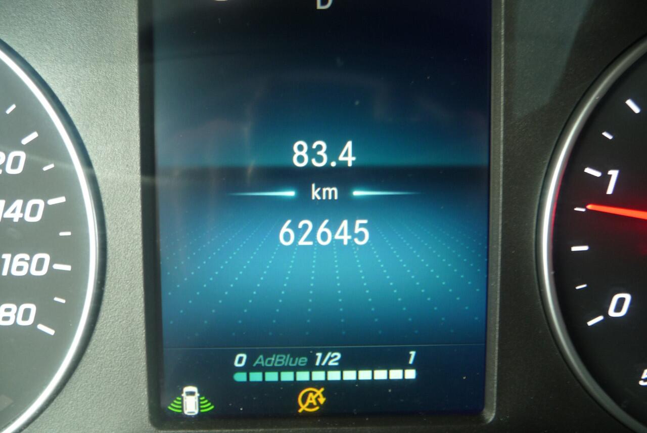 Mercedes-Benz SPRINTER 215 1.9 CDI L2H2 FWD Autm trekhaak, camera