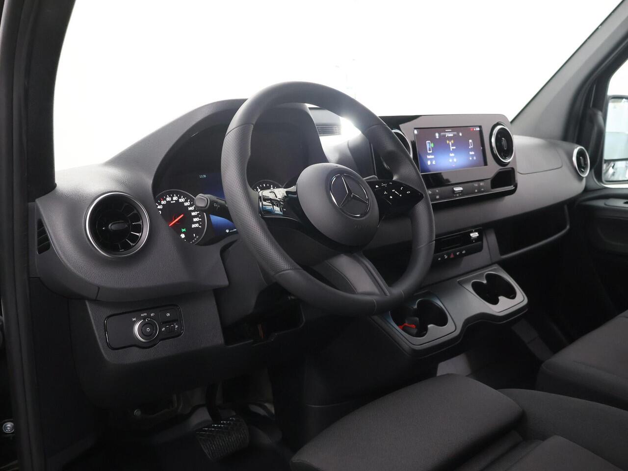 Mercedes-Benz SPRINTER 315 CDI | L2 H2 | Aut. | RWD | PRO | BPM VRIJ! | 3500 KG AHW | CARPLAY | ANDROID AUTO | 3-ZITS | CRUISE | CAMERA | AIRCO | SPOORASSISTENT | DODEHOEKDETECTIE | METALLIC