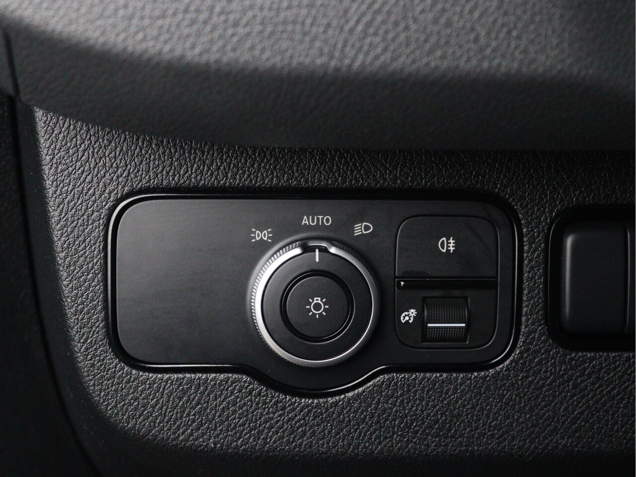 Mercedes-Benz SPRINTER 317 CDI L2H2 Select | AIRCO/CAMERA/DISTRONIC | Certified