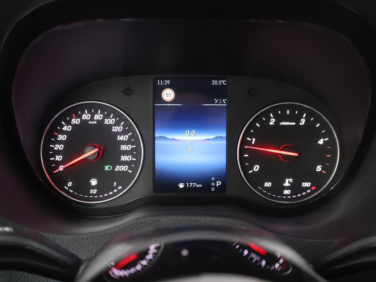 Mercedes-Benz SPRINTER 315 CDI | Aut. | Chassis | L3 | 3500 KG. AHW | Airco | Cruise Control | MBUX Navigatie | Apple Carplay/Android Auto | Lane-Assist | Vierseizoenenbanden | Comfort Bestuurdersstoel | 3500 KG. AHW | ELKE OPBOUW MOGELIJK