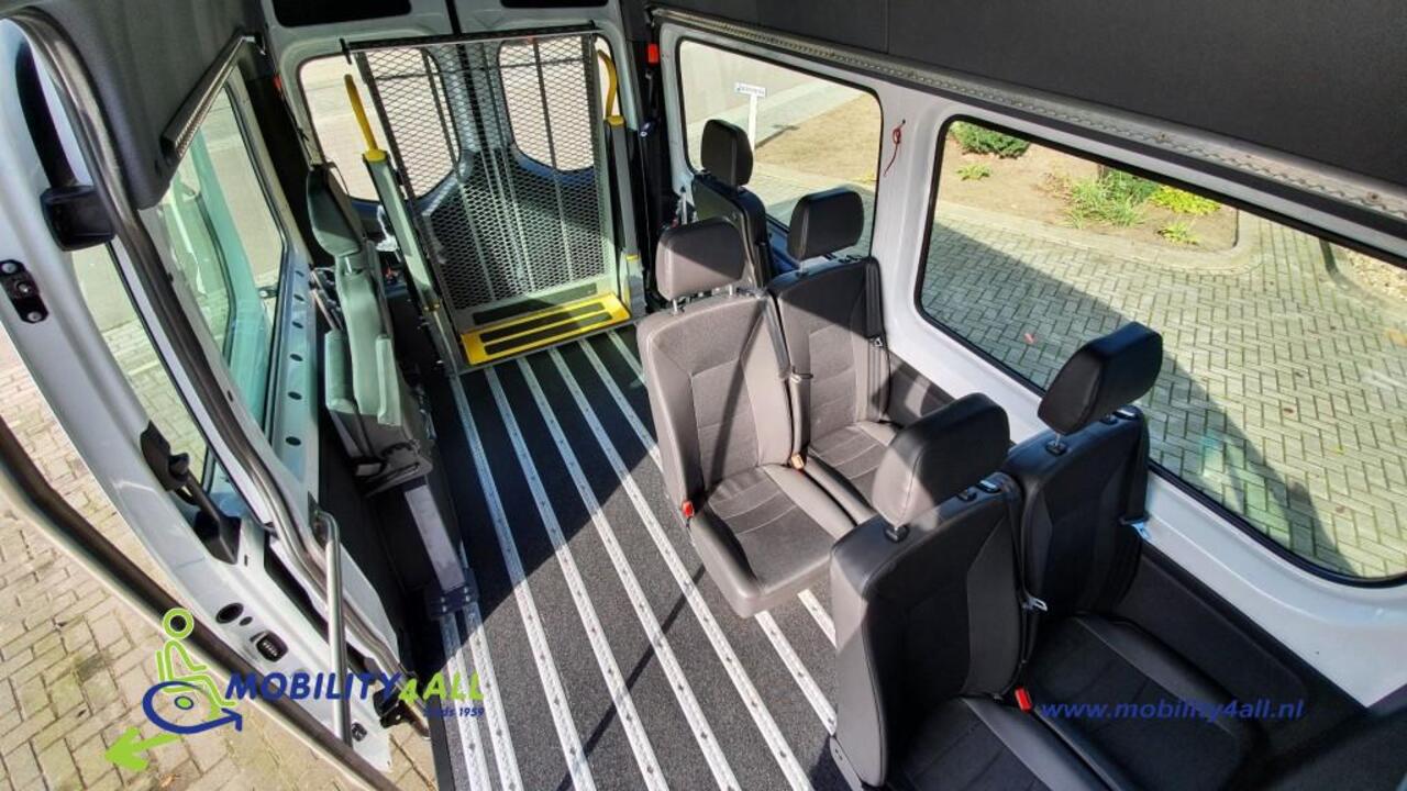 Mercedes-Benz SPRINTER 9-persoons rolstoelbus NIEUW