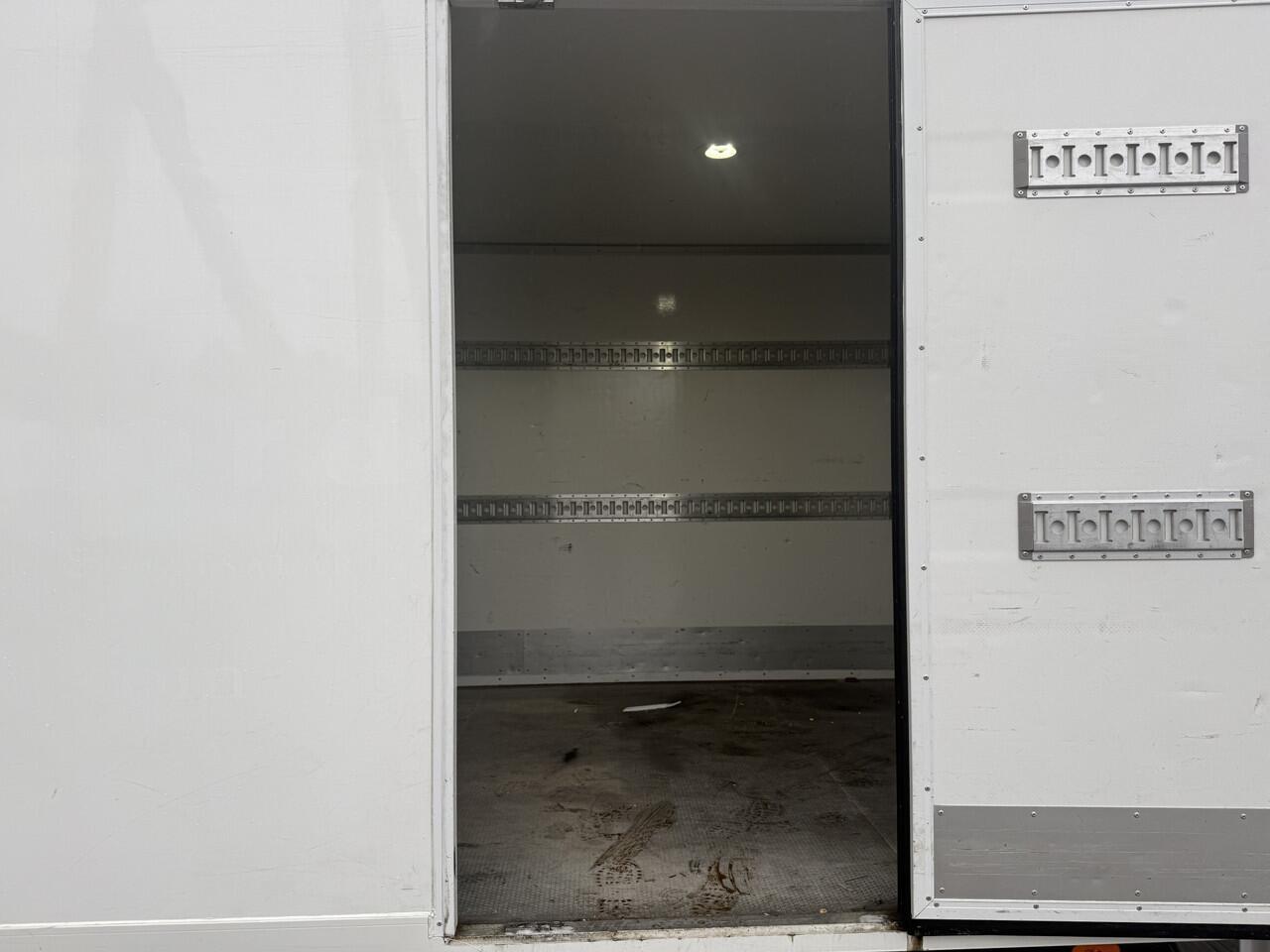 Mercedes-Benz SPRINTER 317 1.9 CDI Laadklep Automaat LED Climate Control Cruise Control Camera Carplay Stoelverwarming Bakwagen Meubelbak Koffer