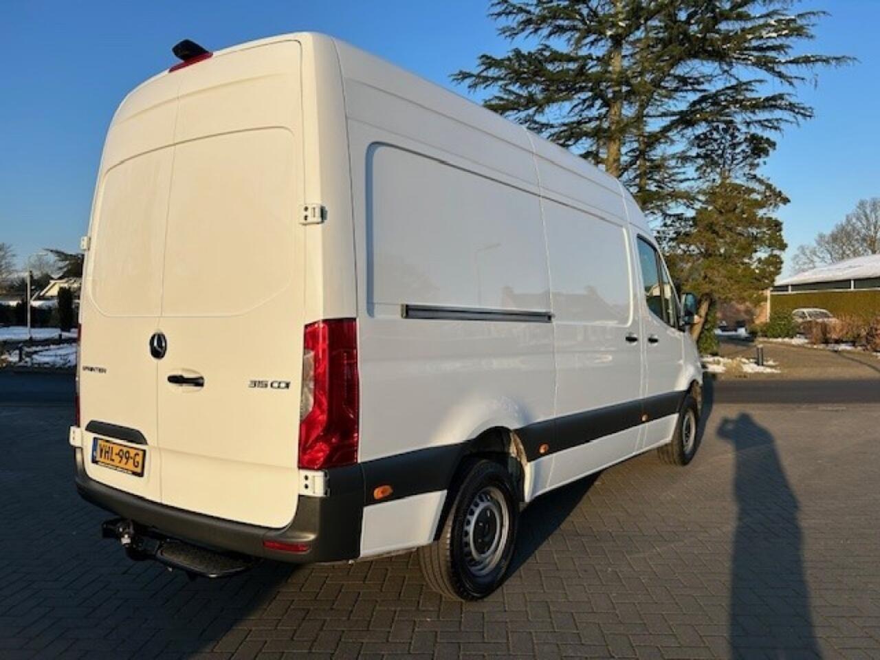 Mercedes-Benz SPRINTER 315 1.9 CDI L2H2 10 KEER OP VOORRAAD