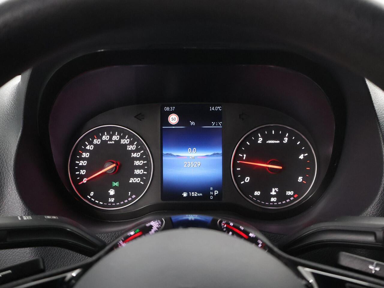 Mercedes-Benz SPRINTER 317 CDI | L2 H2 | Pro | Aut. | 3500 KG AHW | Apple Carplay / Android Auto | Parkeercamera | Airco | Stoelverwarming | Keyless Go | Certified