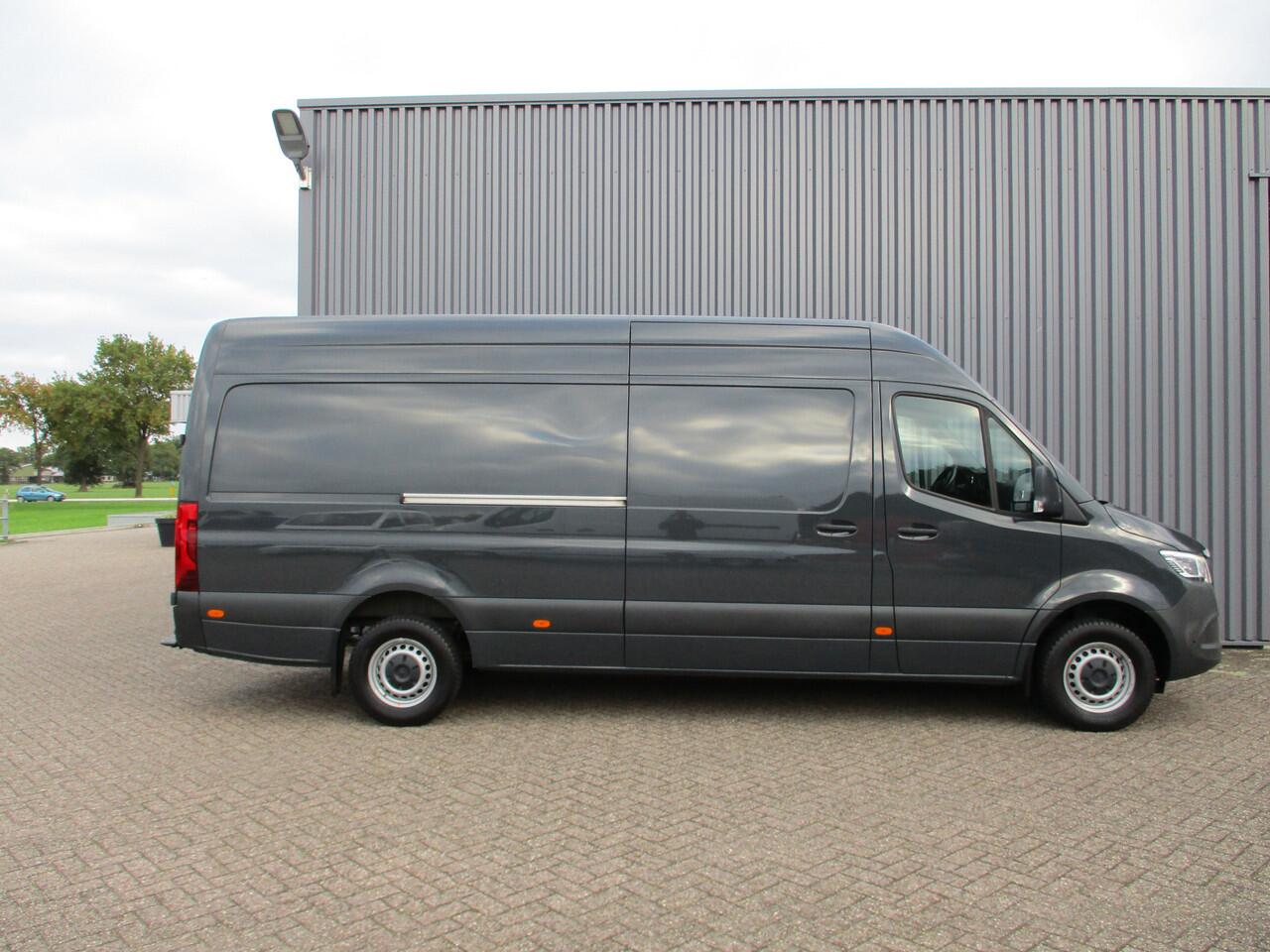 Mercedes-Benz SPRINTER 319 CDI 190 PK L3H2 Automaat Led Trekhaak