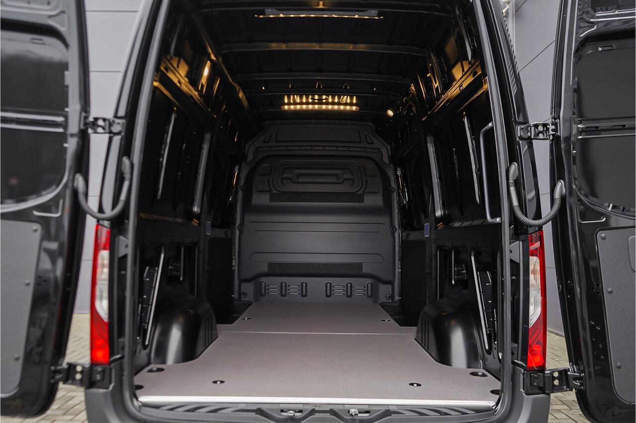 Mercedes-Benz SPRINTER 319 1.9 CDI L2H2 RWD Panamericana Black Pack 2x Auto Schuifdeur Distronic Camera Navi Trekhaak 3.5T