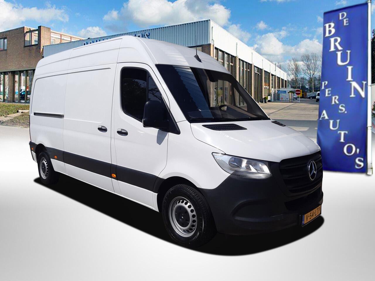 Mercedes-Benz SPRINTER 143Pk L2H2 Airco Cruisecontrol Achteruitrijcamera MBux
