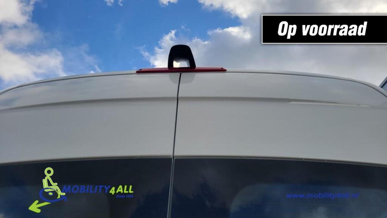 Mercedes-Benz SPRINTER Rolstoelbus verlaagde voorinstap NIEUW