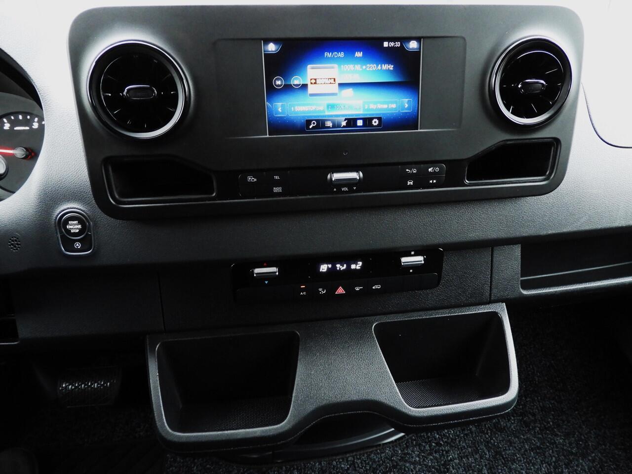 Mercedes-Benz SPRINTER 317 1.9 CDI L2H2 AUT | RWD | EURO 6 | CAMERA | 3.5t TREKHAAK