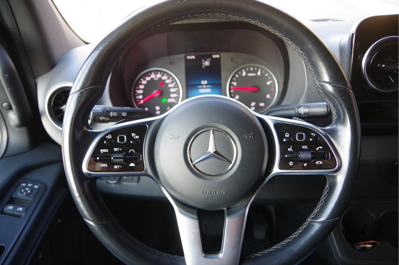 Mercedes-Benz SPRINTER 319 3.0 CDI V6 L2H1 AUT. LED, 3.5T TREKHAAK, LUCHTVERING, ADAPT. CRUISE, 360 CAMERA, MBUX 10'', STOELVERWARMING, STANDKACHEL, VOORRUIT VERWARMING, CLIMA