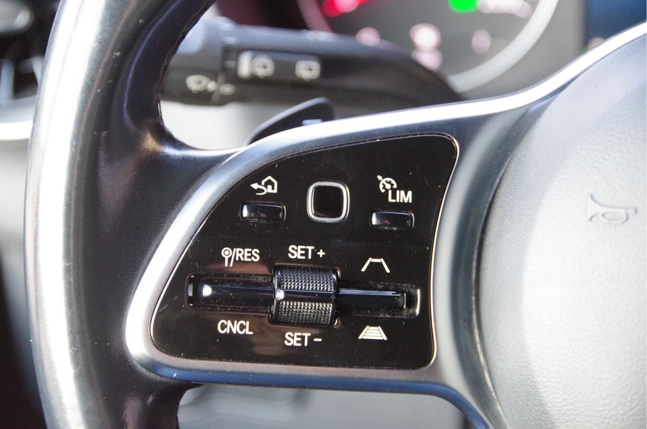 Mercedes-Benz SPRINTER 319 3.0 CDI V6 L2H1 AUT. LED, 3.5T TREKHAAK, LUCHTVERING, ADAPT. CRUISE, 360 CAMERA, MBUX 10'', STOELVERWARMING, STANDKACHEL, VOORRUIT VERWARMING, CLIMA