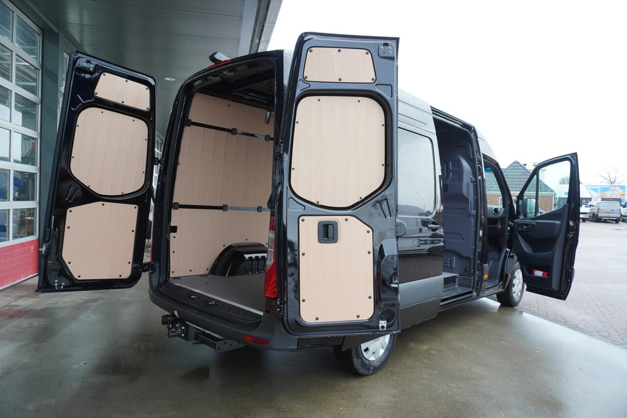 Mercedes-Benz SPRINTER 317 CDI 170PK L2H2 Pro automaat Trekhaak 3.500KG Nr. V037 | Climate | Cruise | Apple Cp- Android auto | Blis | Camera