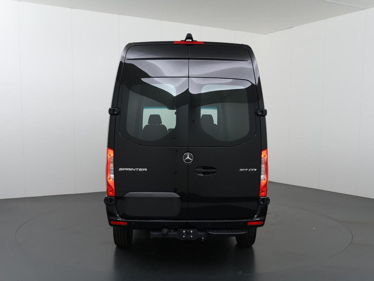 Mercedes-Benz SPRINTER 317 CDI L2 H2 Pro HD | LED Koplampen | Stoelverwarming | Leder | Achteruitrijcamera | Climate Control | 3500 kg Trekhaak |
