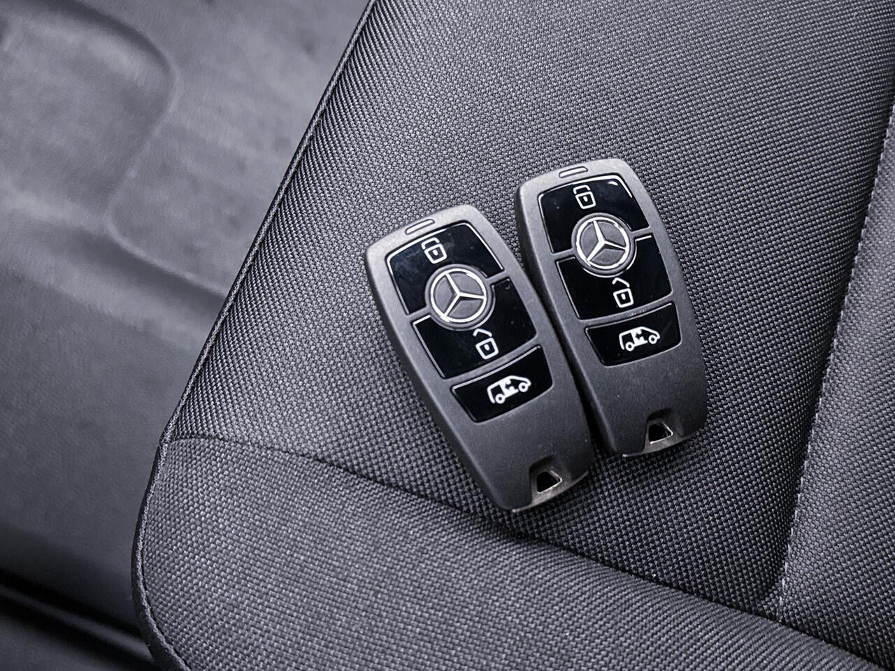 Mercedes-Benz SPRINTER 317 1.9 CDI L3H2 BPM-Vrij Direct Leverbaar 3500 KG Trekgewicht Navigatie Achteruitrijcamera LED Cruise Control