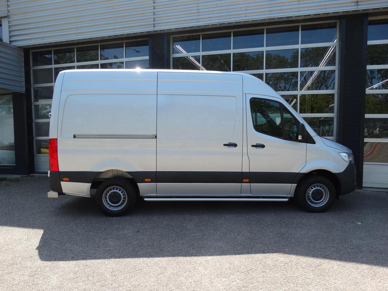 Mercedes-Benz SPRINTER 315 1.9 CDI L2H2 RWD AHW 3500 kg