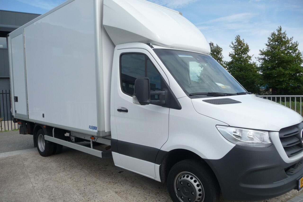 Mercedes-Benz SPRINTER 515 CDI 432 bak en laadklep autm zijdeur, trekhaak