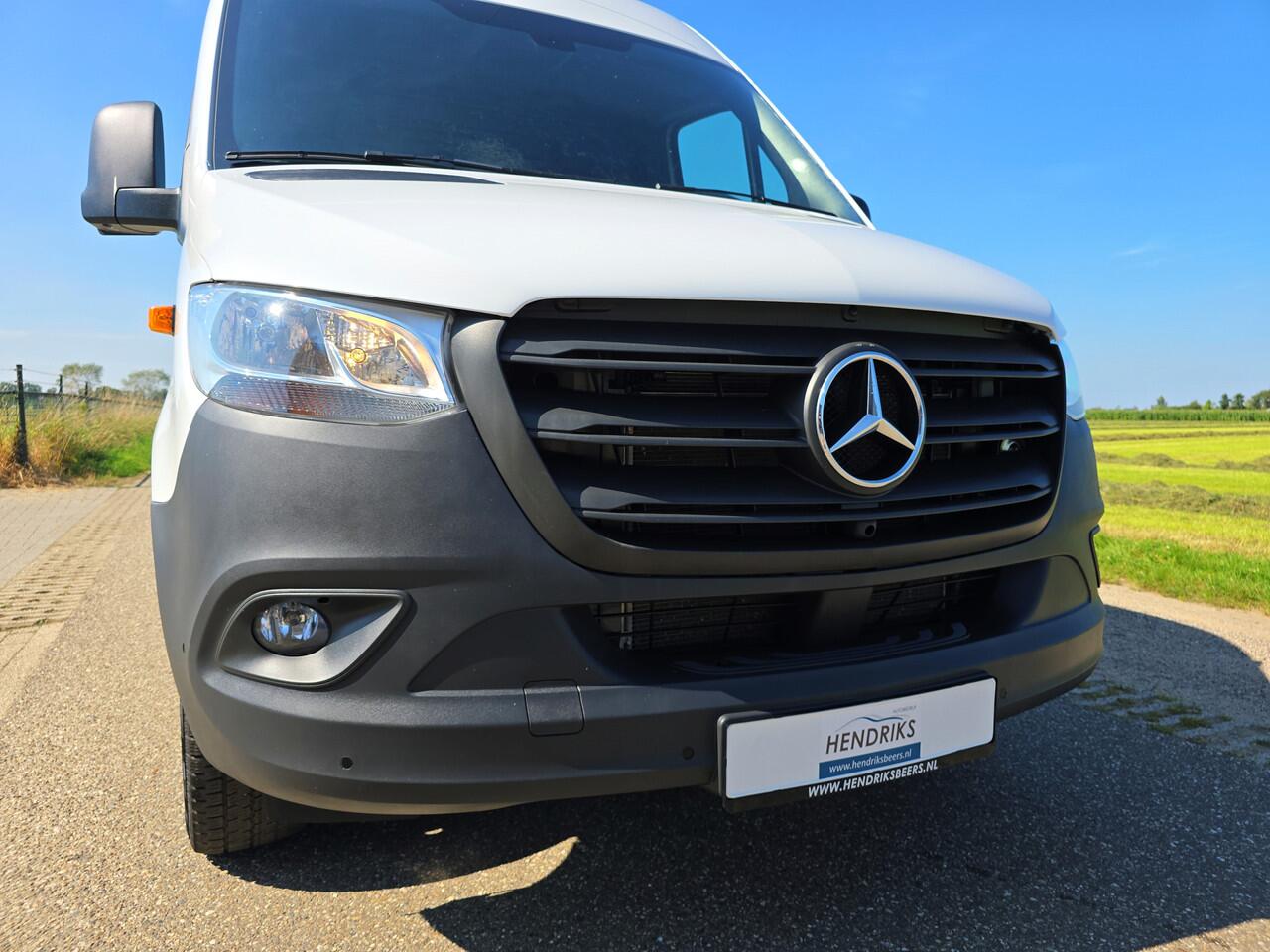 Mercedes-Benz SPRINTER 315 1.9 CDI L3 H2 RWD - 150 Pk - Euro 6 - Navi - MBUX - ParkeerCamera - StoelVerwarming